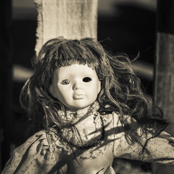 Creepy Dolls Of The Salton Sea – NFT Calendar